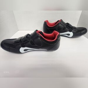 Peloton Mens shoes size 44 US 10.5